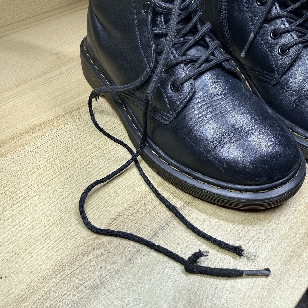 Doc Martens 1460J Black‎ Leather Combat Boots Unisex Black Size 1 READ - Picture 10 of 13